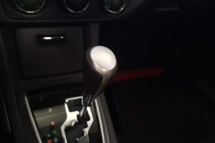 Used Toyota Corolla 2017 Revised Version 1.2T S-CVT GL Gear Lever