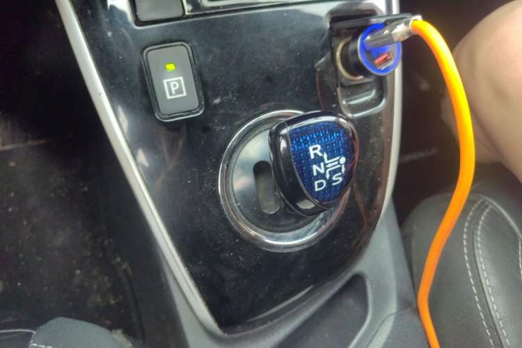 Used Toyota Corolla 2017 Revised Dual-Engine 1.8L E-CVT Elite Edition Gear Lever