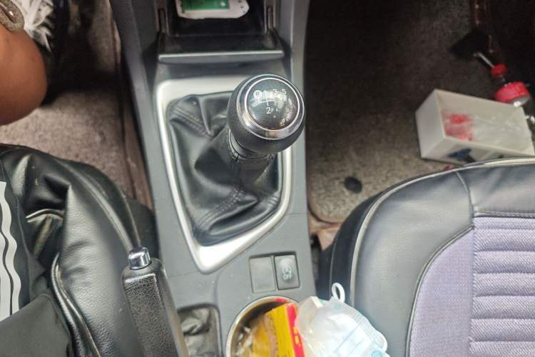 Used Toyota Corolla 2017 1.2T Manual GL Gear Lever
