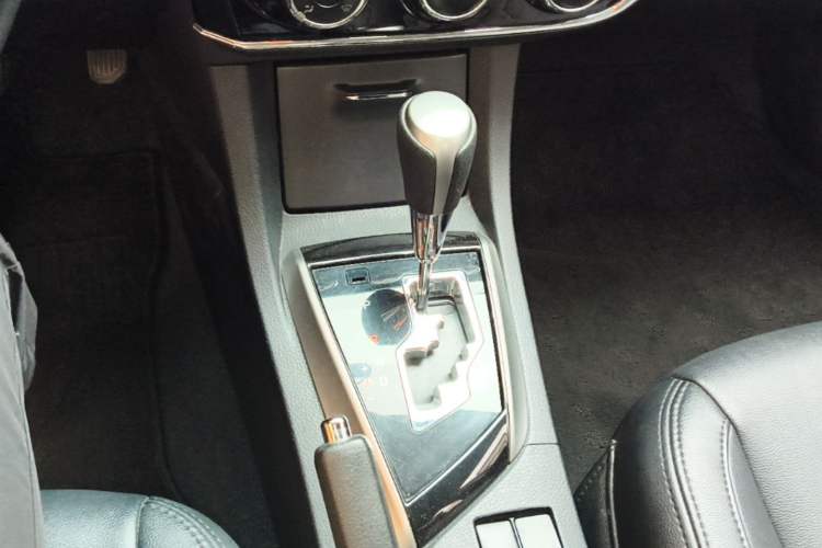 Used Toyota Corolla 2017 1.6L CVT GL Gear Lever