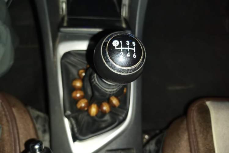 Used Toyota Corolla 2017 Revised Version 1.2T Manual GL Gear Lever