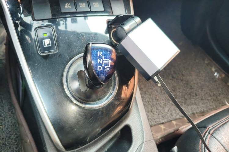 Used Toyota Corolla 2017 Revised Dual-Engine 1.8L E-CVT Leading Edition Gear Lever