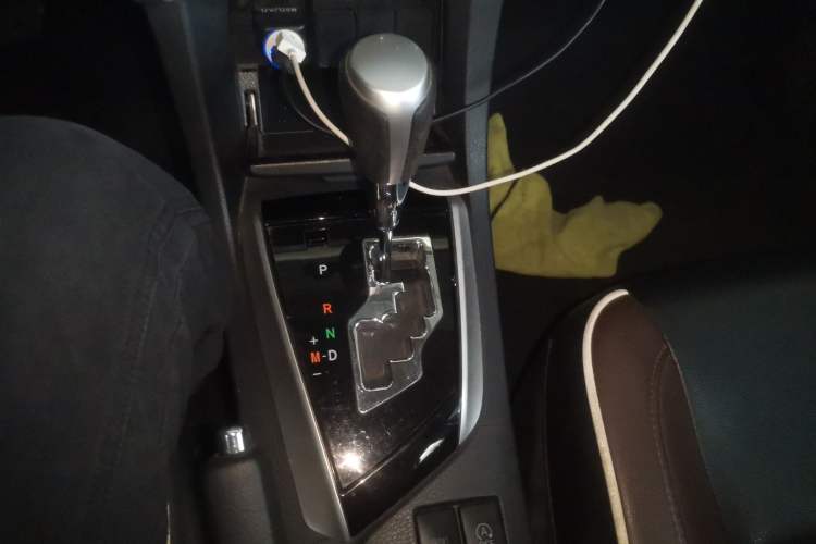Used Toyota Corolla 2017 Revised Version 1.2T S-CVT GL Gear Lever