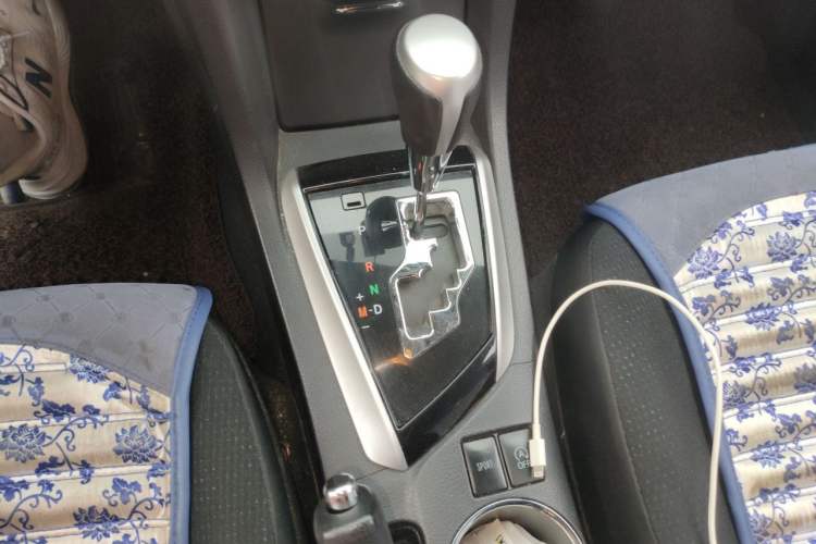Used Toyota Corolla 2017 Revised Version 1.2T S-CVT GL-i Gear Lever
