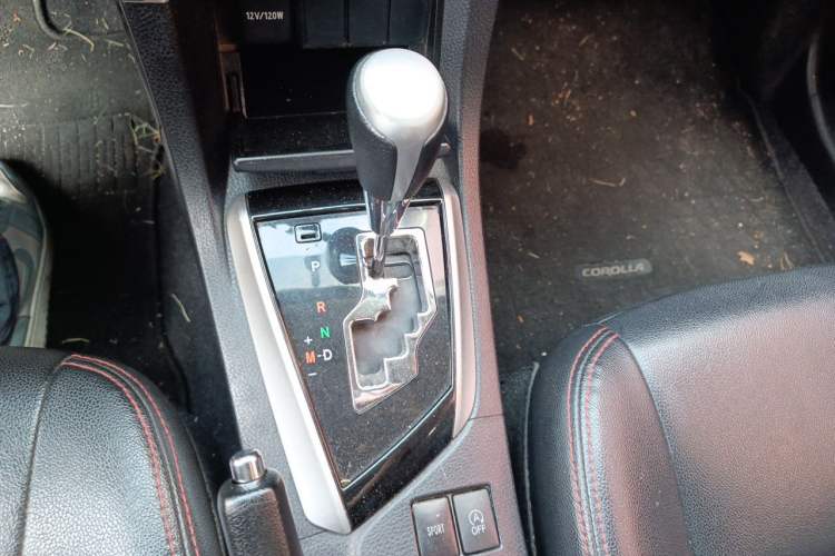 Used Toyota Corolla 2017 Revised Version 1.2T S-CVT GL Gear Lever