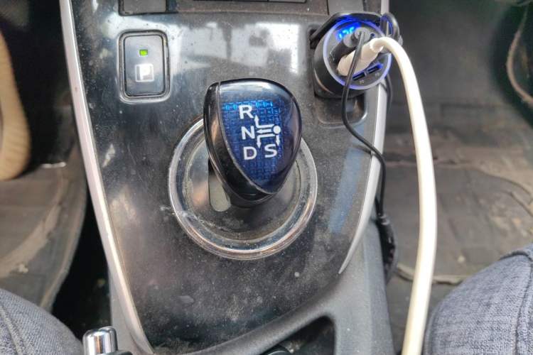 Used Toyota Corolla 2017 Revised Dual-Engine 1.8L E-CVT Leading Edition Gear Lever