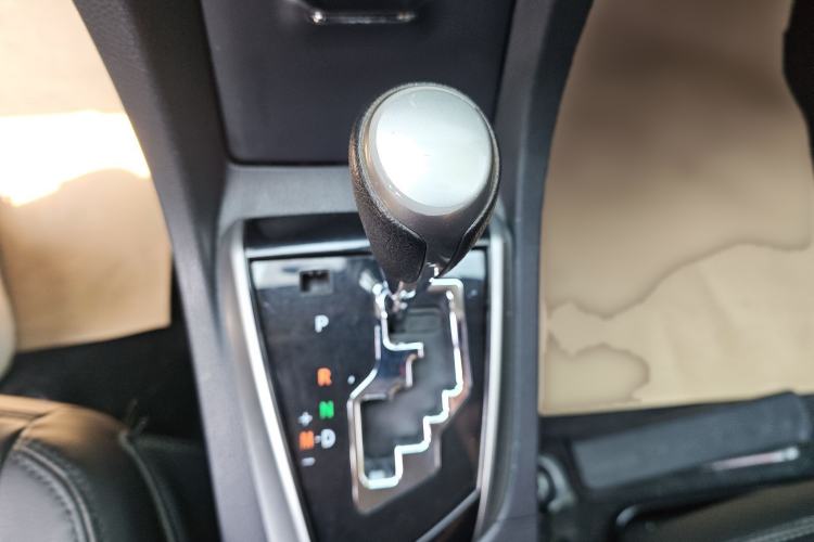 Used Toyota Corolla 2017 1.6L CVT GL Gear Lever