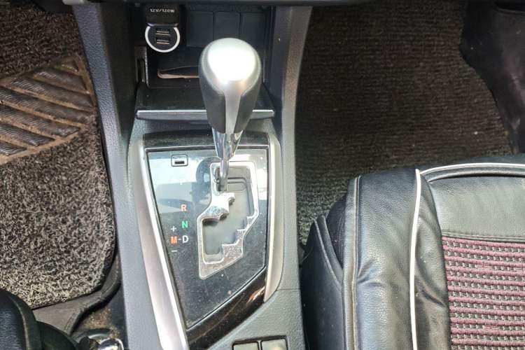 Used Toyota Corolla 2017 Revised Version 1.2T S-CVT GL Gear Lever