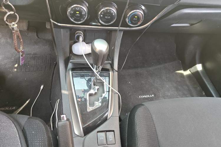 Used Toyota Corolla 2017 1.2T CVT GL Gear Lever