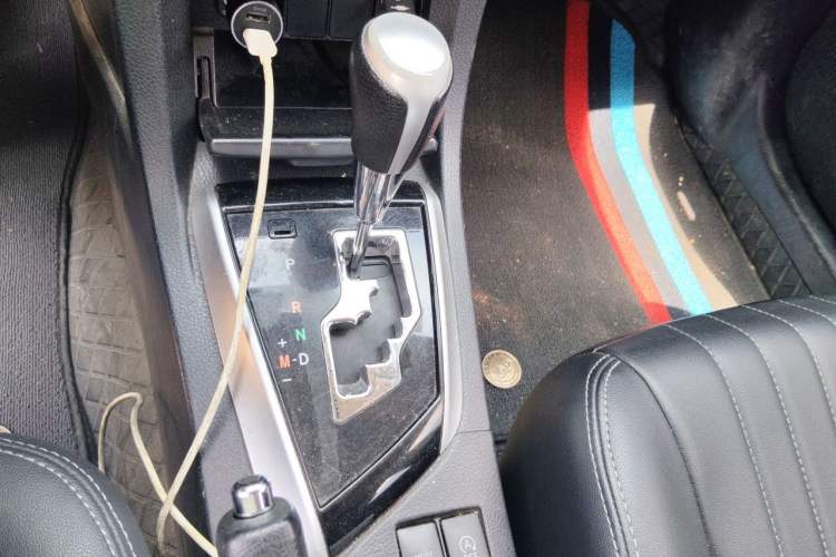 Used Toyota Corolla 2017 Revised Version 1.2T S-CVT GL-i Gear Lever