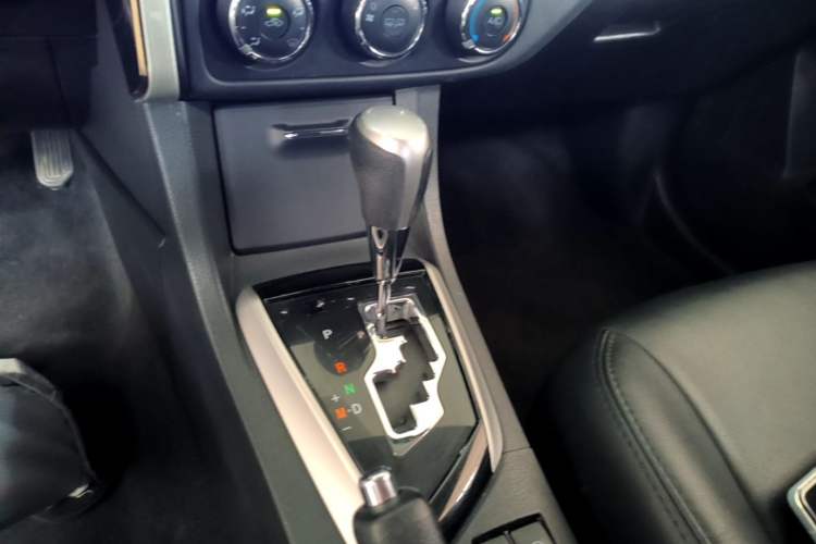 Used Toyota Corolla 2017 Revised Version 1.2T S-CVT GL Gear Lever