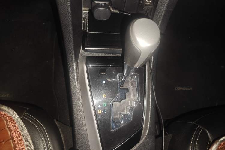 Used Toyota Corolla 2017 Revised Version 1.2T S-CVT GL-i Gear Lever
