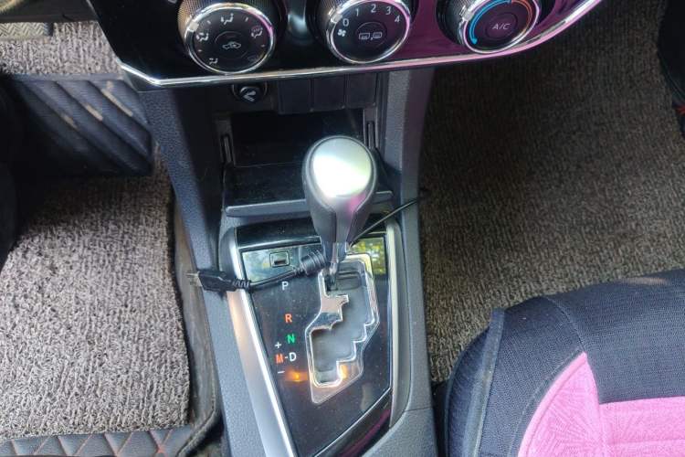 Used Toyota Corolla 2017 1.6L CVT GL Gear Lever