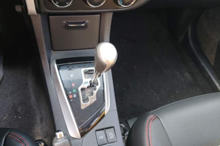 Used Toyota Corolla 2017 Revised Version 1.2T S-CVT GL-i Gear Lever