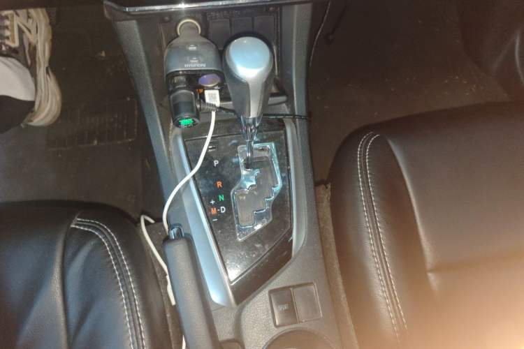 Used Toyota Corolla 2017 Revised Version 1.6L S-CVT GL Gear Lever