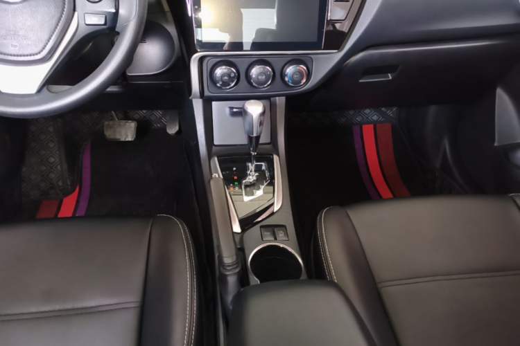 Used Toyota Corolla 2017 Revised Version 1.2T S-CVT GL-i Gear Lever
