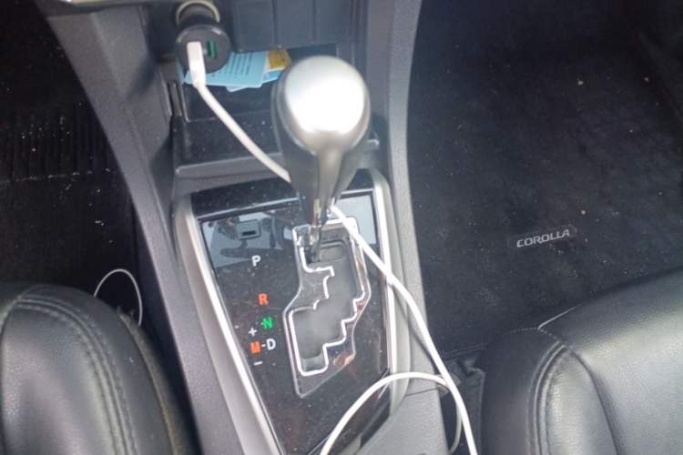 Used Toyota Corolla 2017 1.2T CVT GL Gear Lever