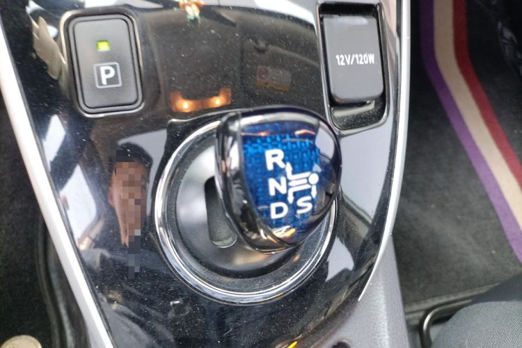 Used Toyota Corolla 2017 Revised Dual-Engine 1.8L E-CVT Elite Edition Gear Lever