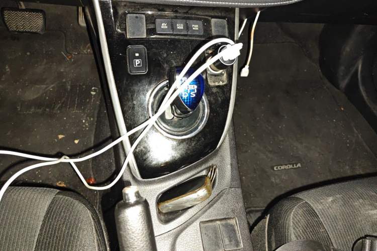Used Toyota Corolla 2017 Revised Dual-Engine 1.8L E-CVT Leading Edition Gear Lever
