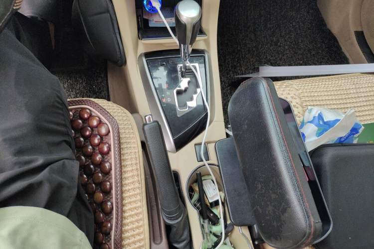 Used Toyota Corolla 2017 1.6L CVT GL Gear Lever