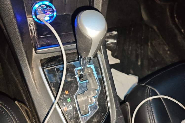 Used Toyota Corolla 2017 Revised Version 1.2T S-CVT GL Gear Lever