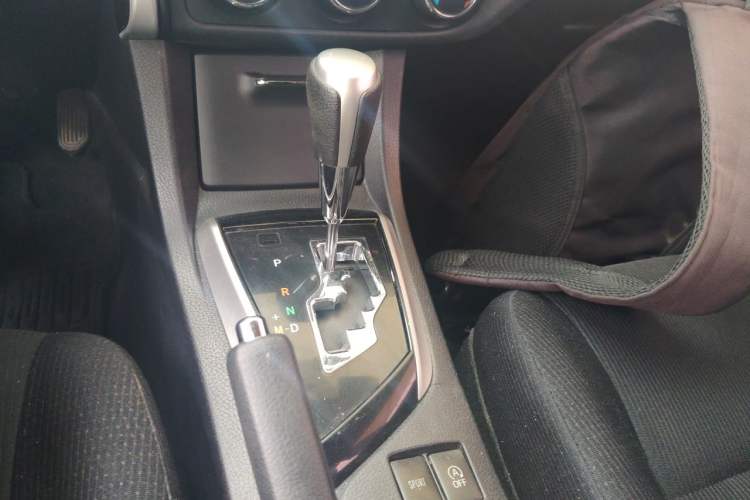 Used Toyota Corolla 2017 Revised Version 1.2T S-CVT GL Gear Lever