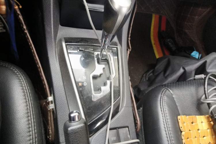 Used Toyota Corolla 2017 1.6L CVT GL Gear Lever