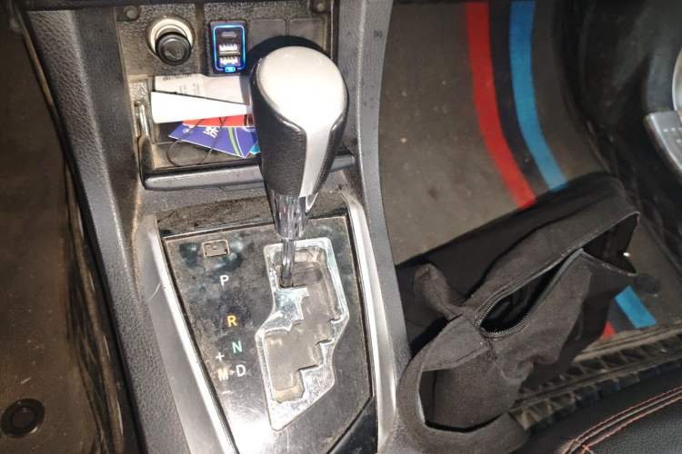 Used Toyota Corolla 2017 Revised Version 1.6L S-CVT GL Gear Lever