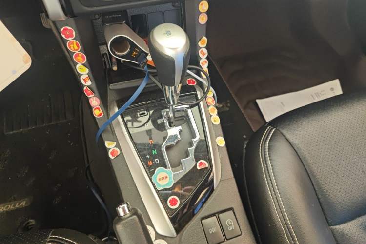 Used Toyota Corolla 2017 Revised Version 1.2T S-CVT GL Gear Lever