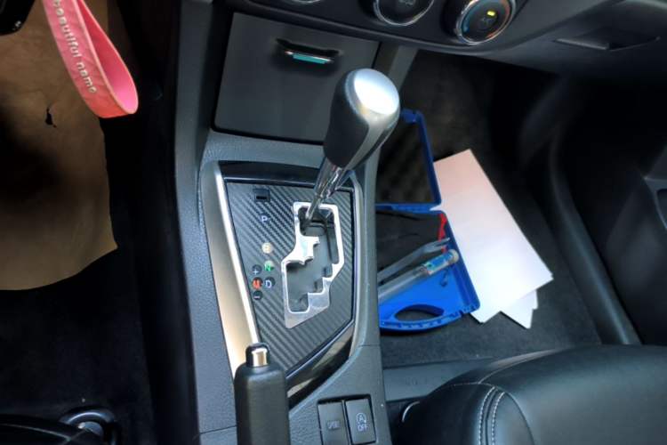 Used Toyota Corolla 2017 Revised Version 1.2T S-CVT GL-i Gear Lever