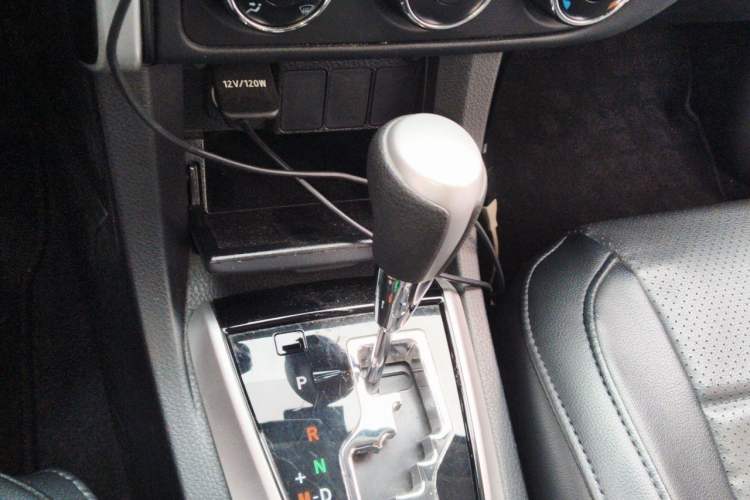 Used Toyota Corolla 2017 Revised Version 1.2T S-CVT GL Gear Lever