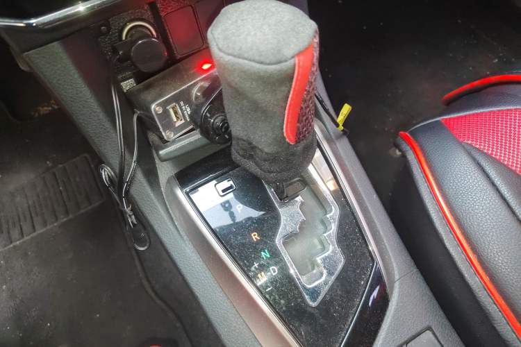 Used Toyota Corolla 2017 1.6L CVT GL Gear Lever