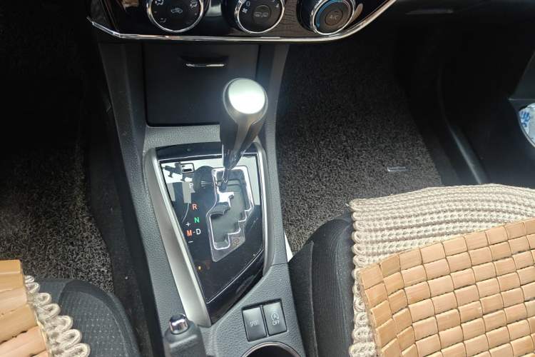 Used Toyota Corolla 2017 1.2T CVT GL Gear Lever