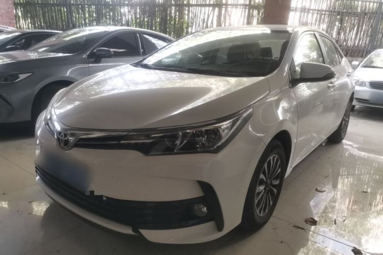 Used Toyota Corolla 2017 Revised Version 1.2T S-CVT GL Guazi used car, China used car export, Used car for sale, Used Toyota cars, Cheapest cars for sale