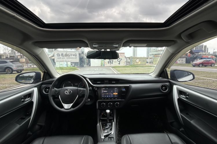 Used Toyota Corolla 2017 Revised Version 1.2T S-CVT GL-i Headliner