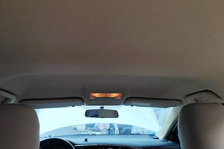 Used Toyota Corolla 2017 1.6L CVT GL Headliner