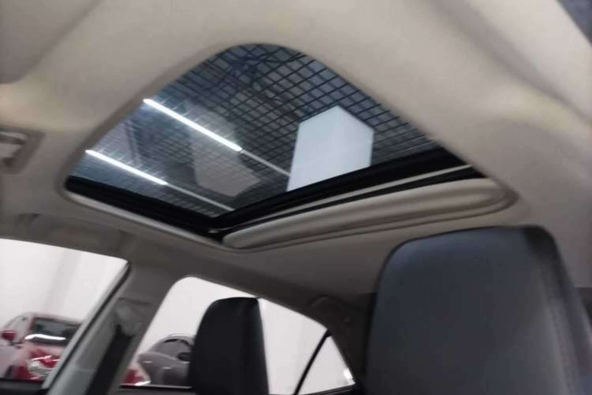 Used Toyota Corolla 2017 Revised Version 1.2T S-CVT GL-i Headliner