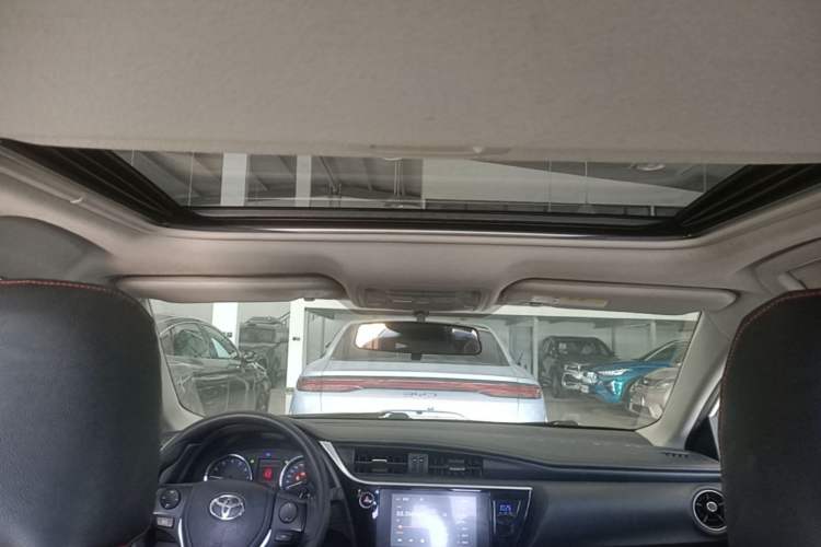 Used Toyota Corolla 2017 Revised Version 1.2T S-CVT GL-i Headliner