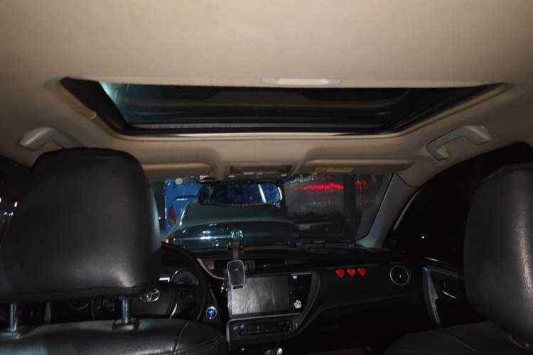 Used Toyota Corolla 2017 Revised Dual-Engine 1.8L E-CVT Leading Edition Headliner