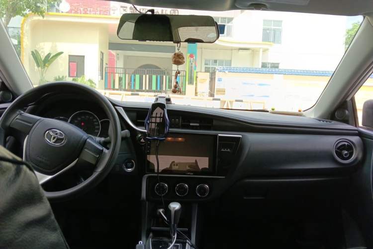 Used Toyota Corolla 2017 1.2T CVT GL Headliner