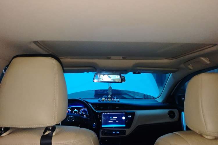 Used Toyota Corolla 2017 Revised Dual-Engine 1.8L E-CVT Elite Edition Headliner