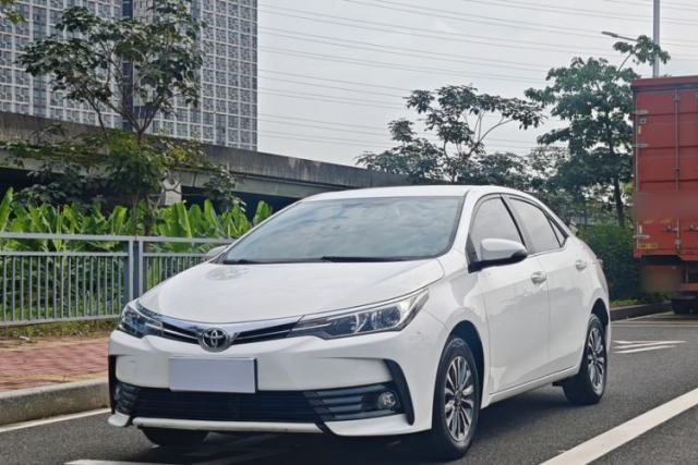 Used Toyota Corolla 2017 Revised Version 1.2T S-CVT GL