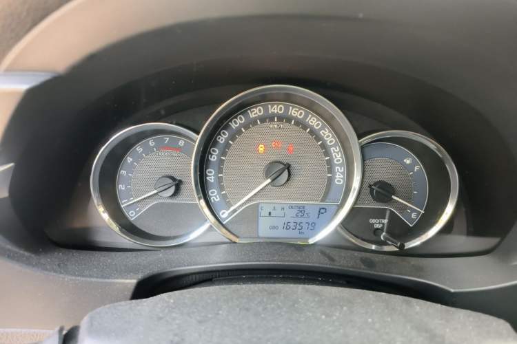 Used Toyota Corolla 2017 Revised Version 1.6L S-CVT GL Instrument Cluster