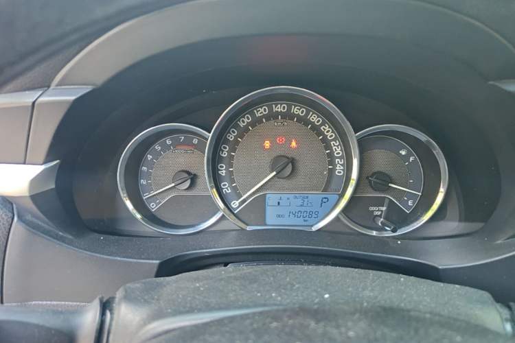Used Toyota Corolla 2017 Revised Version 1.6L S-CVT GL Instrument Cluster