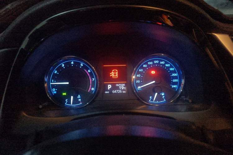 Used Toyota Corolla 2017 Revised Version 1.2T S-CVT GL-i Instrument Cluster