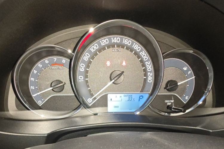 Used Toyota Corolla 2017 Revised Version 1.6L S-CVT GL Instrument Cluster