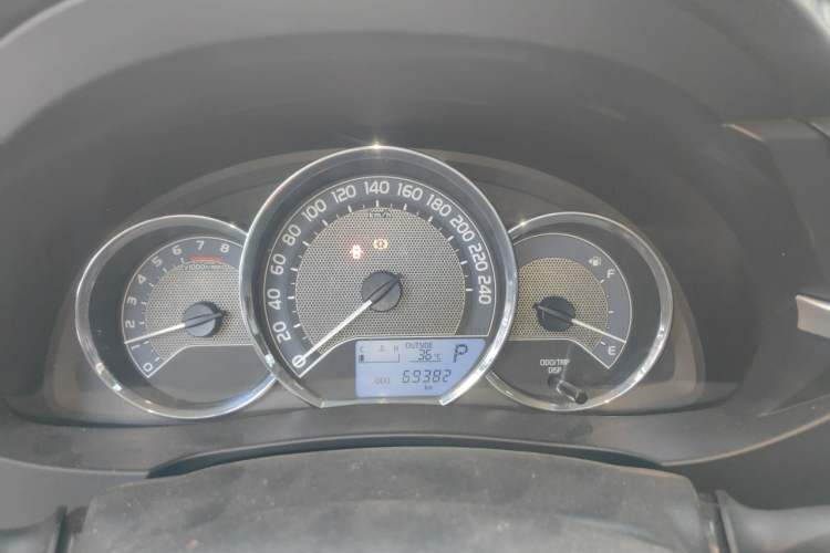 Used Toyota Corolla 2017 Revised Version 1.6L S-CVT GL Instrument Cluster