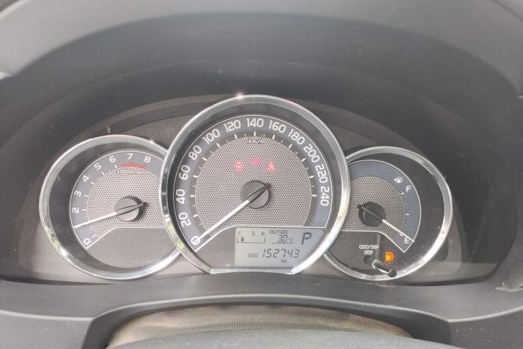 Used Toyota Corolla 2017 Revised Version 1.6L S-CVT GL Instrument Cluster