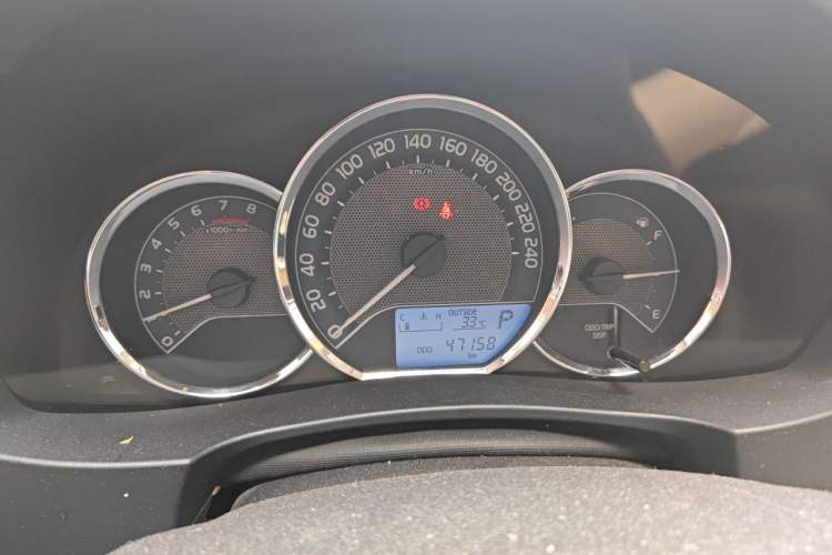 Used Toyota Corolla 2017 1.6L CVT GL Instrument Cluster