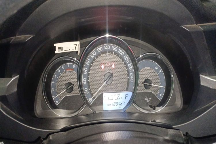 Used Toyota Corolla 2017 Revised Version 1.6L S-CVT GL Instrument Cluster